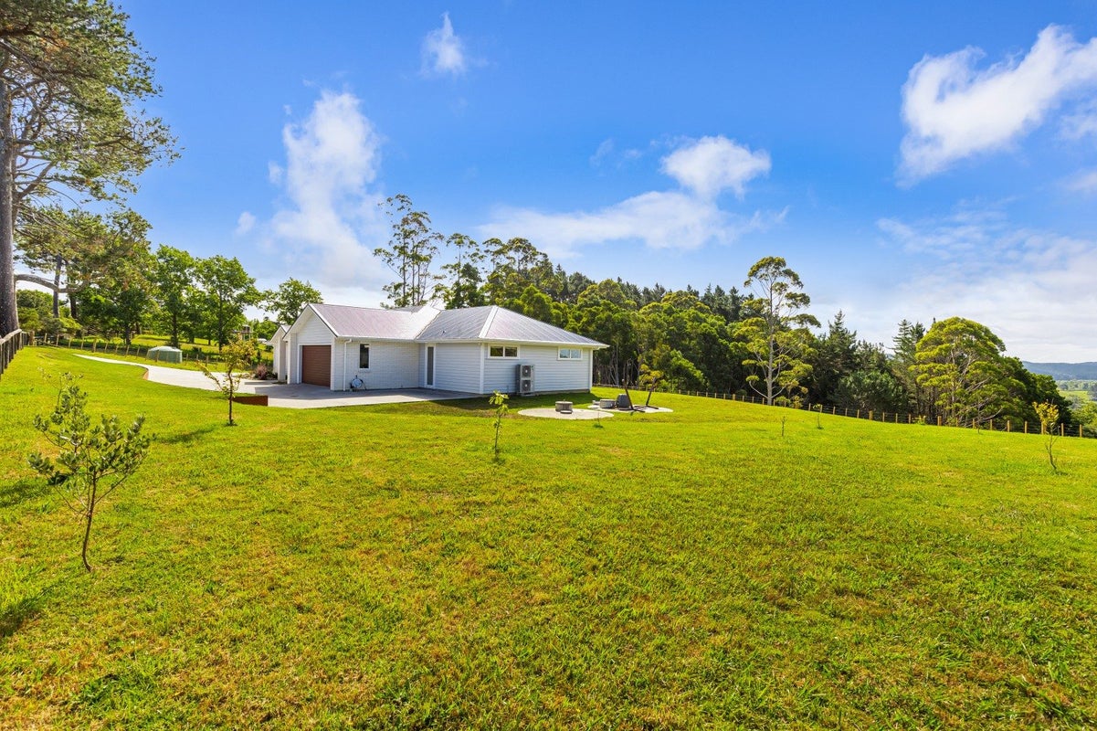 628 Ridge Road, Albany - Carousel 2