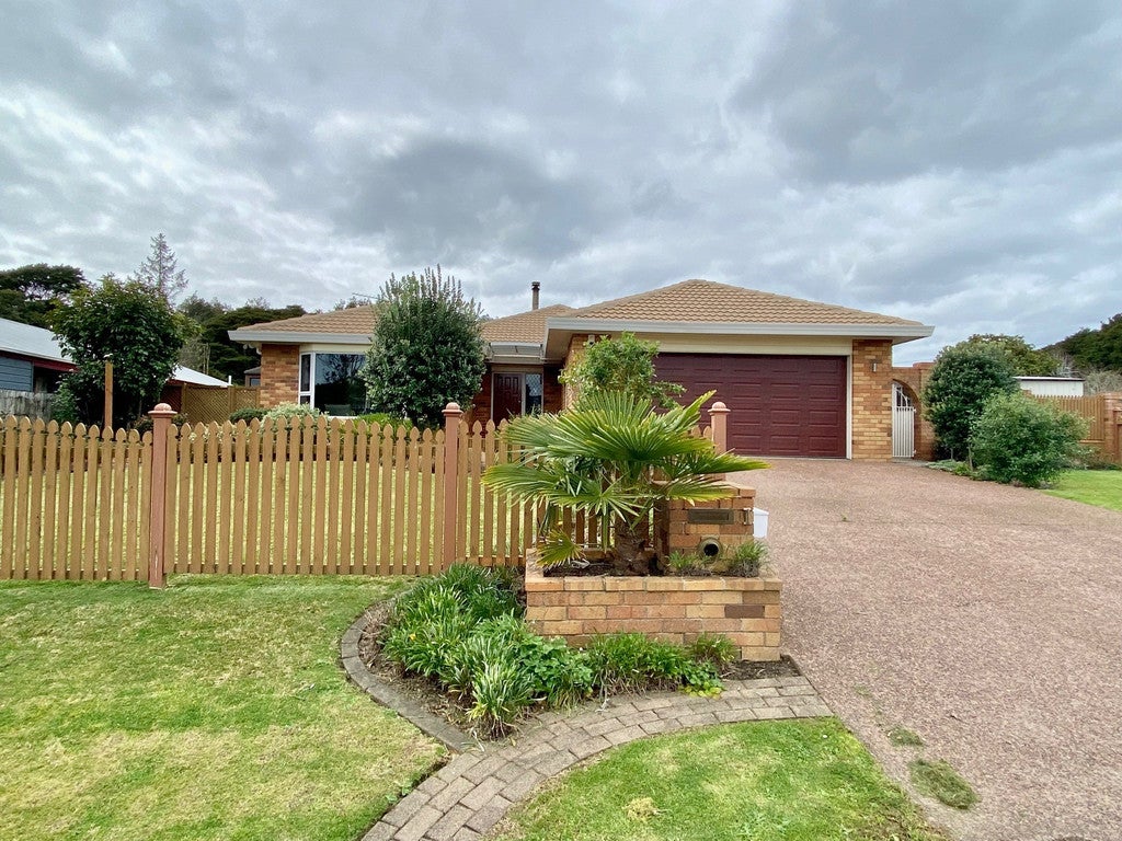 1 Tuakura Way, The Gardens, Auckland - Carousel 24