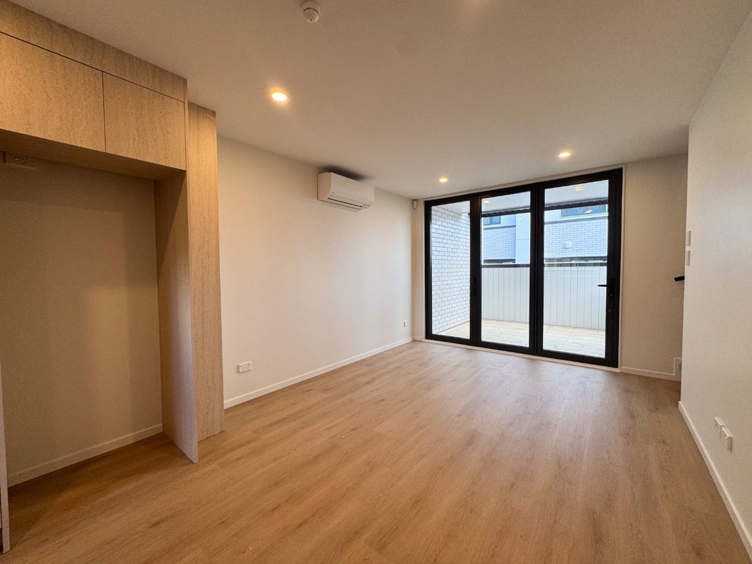 8/29 Wairau Avenue, Avondale, Auckland - Carousel 2