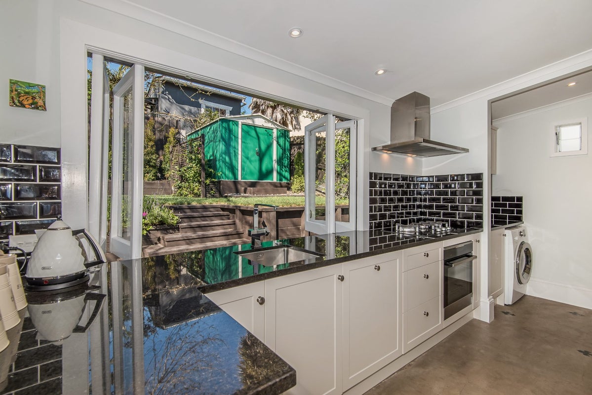 12 First Avenue, Kingsland, Auckland - Carousel 2