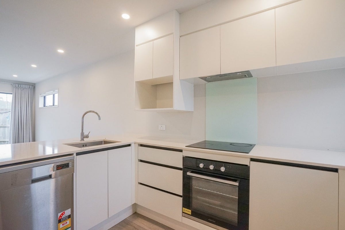 41/137 Hall Avenue, Favona, Auckland - Carousel 2