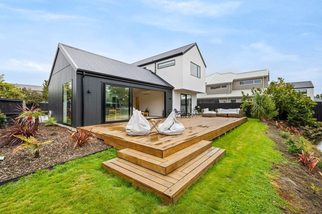11 Ketton Place, St Albans, Christchurch - Carousel 2