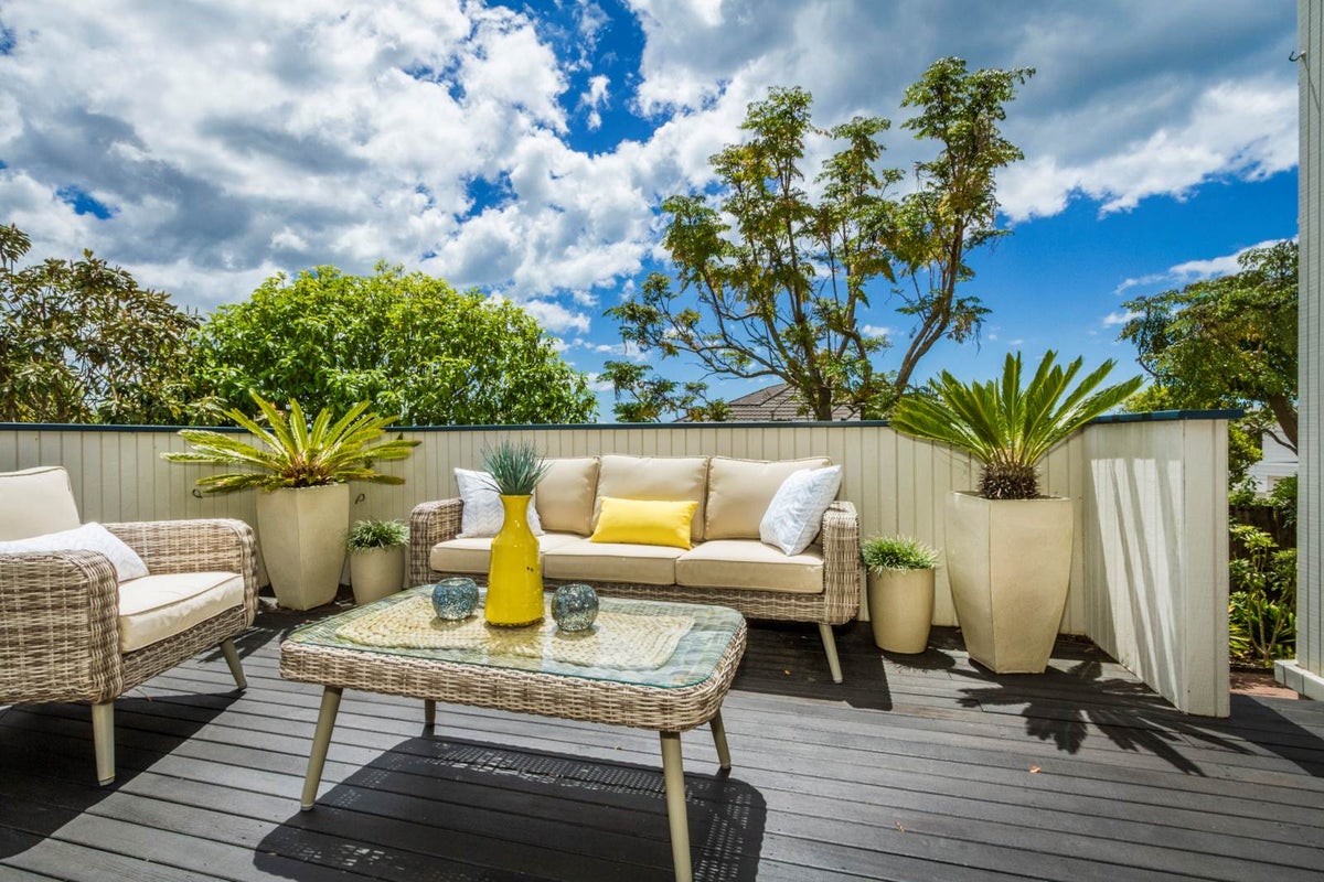 1/131 Carlisle Road, Northcross, Auckland - Carousel 2