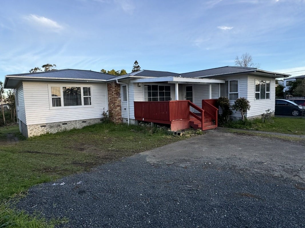 12 Metcalfe Road, Ranui, Auckland - Carousel 1