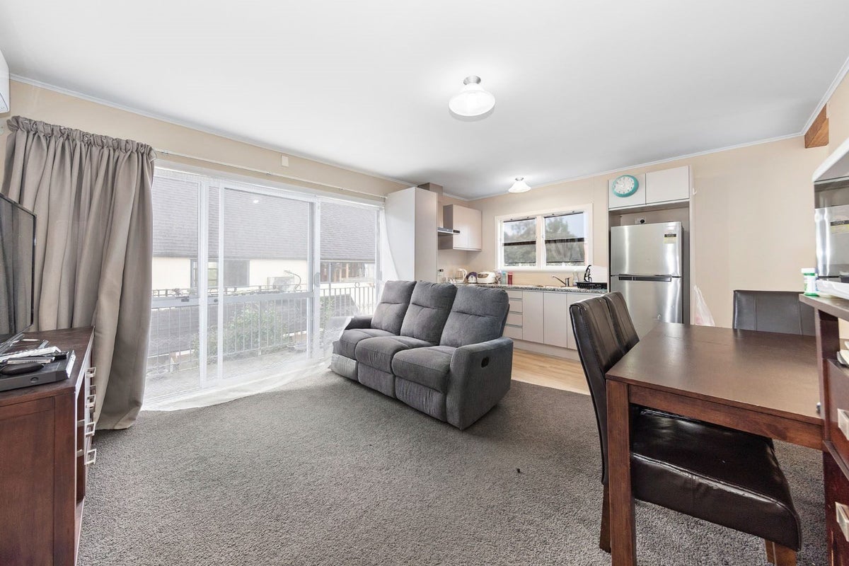 5/720 Manukau Road, Royal Oak, Auckland - Carousel 2