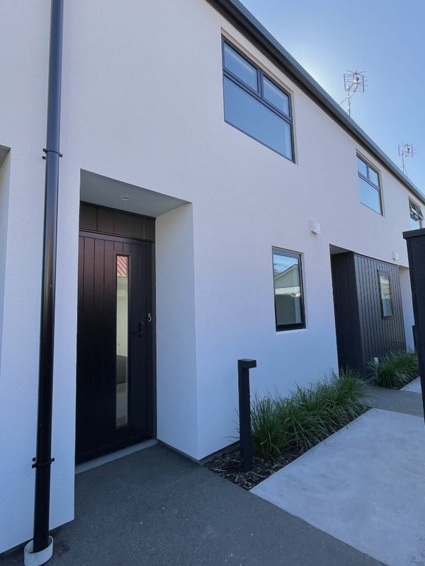 5/39 Waltham Road, Sydenham, Christchurch - Carousel 1