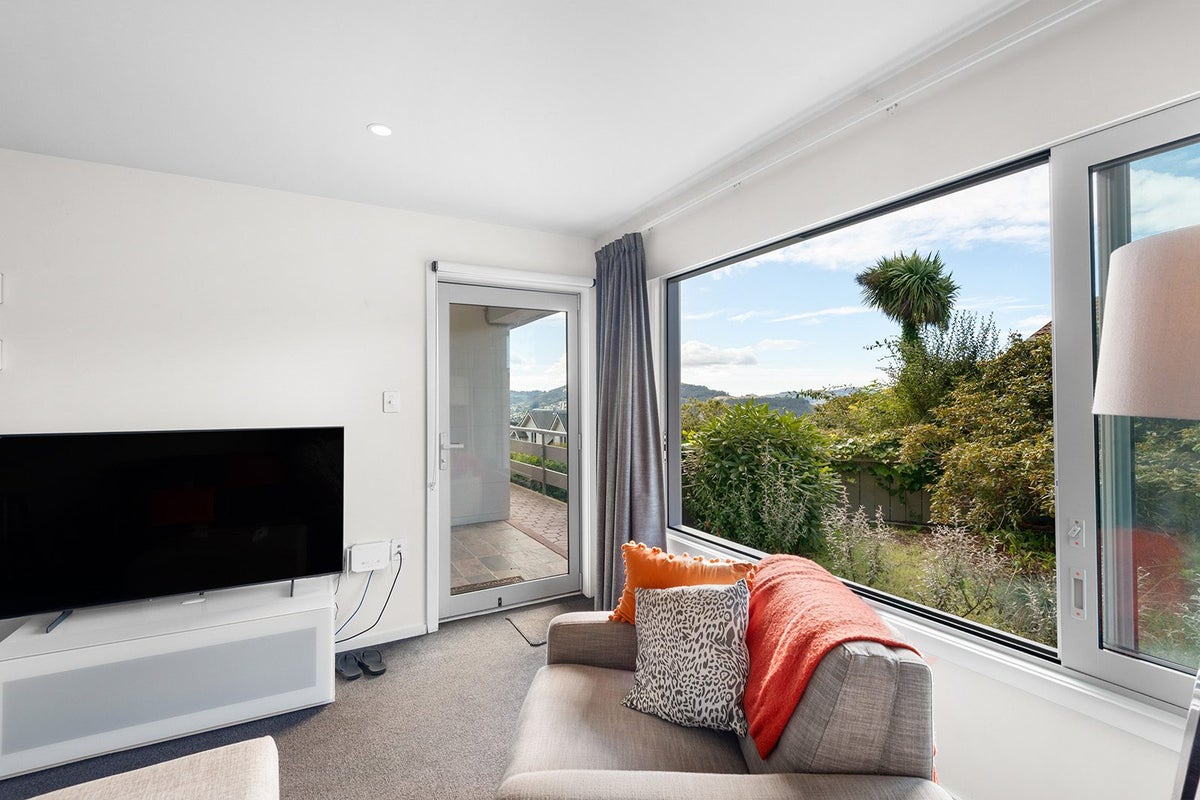 19C Sheen Street, Roslyn, Dunedin - Carousel 2