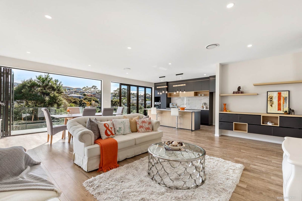 18 Para Close, Fairview Heights, Auckland - Carousel 2