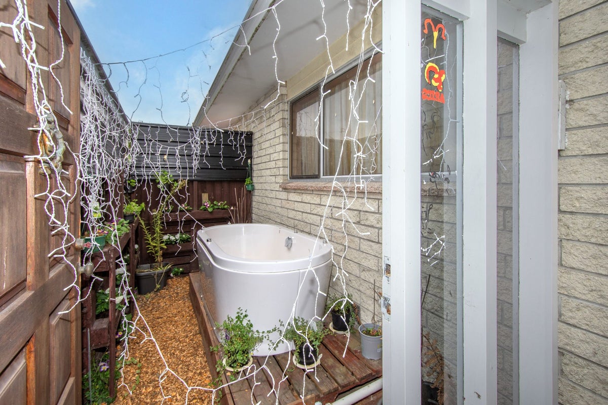 1/66 Estuary Road, New Brighton, Christchurch - Carousel 12