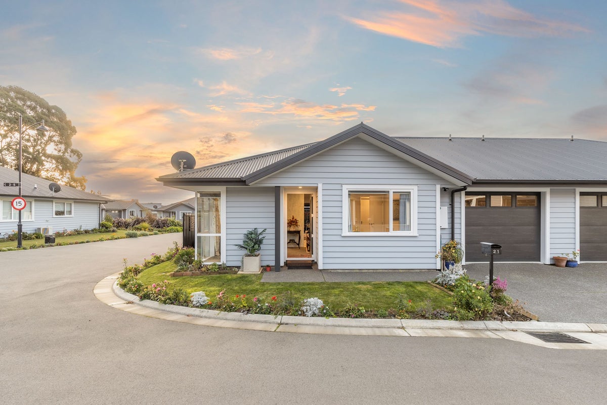21/64 Port Hills Road, Heathcote Valley, Christchurch - Carousel 2