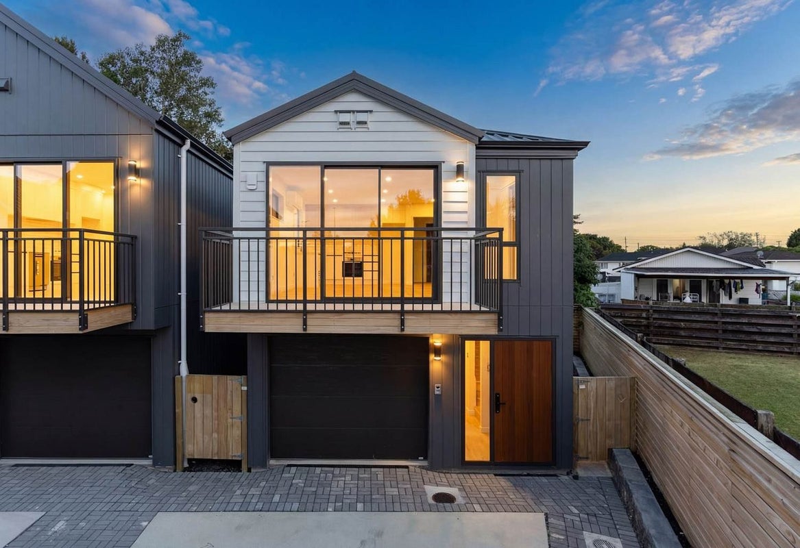 10C Starling Place, Ranui, Auckland - Carousel 1