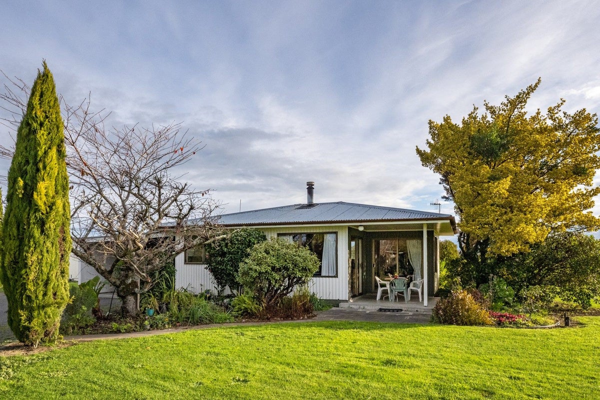101 Mere Road, Fernhill, Hastings - Carousel 2
