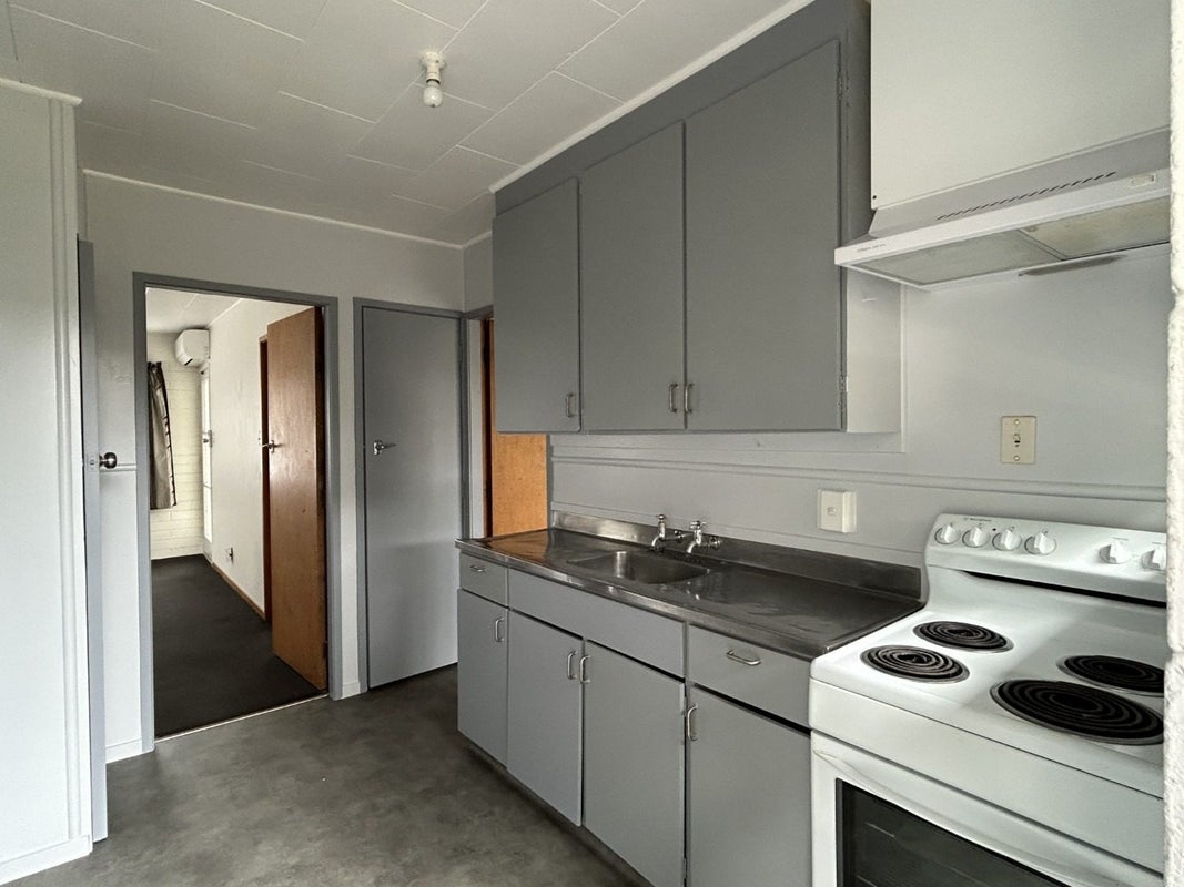 1/38 Wellington Street, Hamilton East, Hamilton - Carousel 2