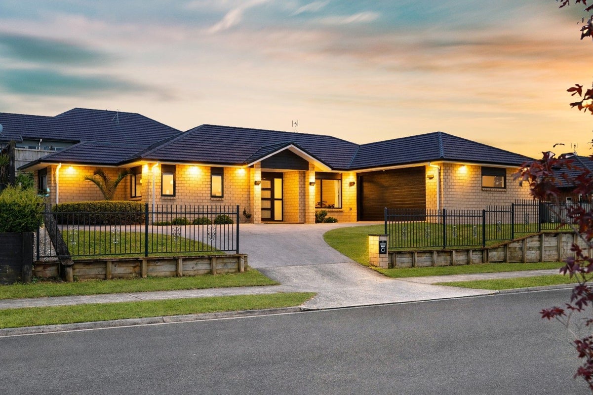 3 Platina Place, Flagstaff, Hamilton - Carousel 1