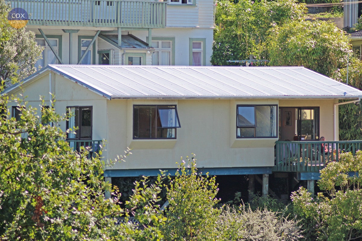 2A Lucy Road, Bluff Hill, Napier - Carousel 1