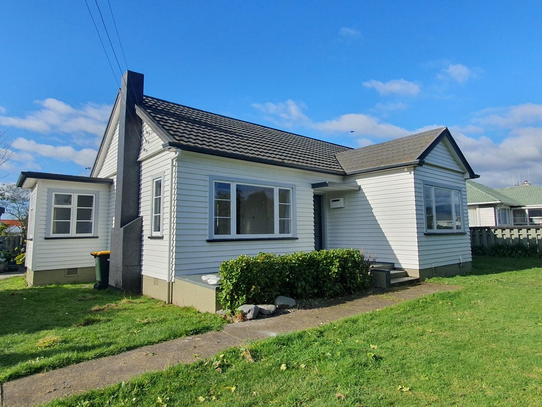 35 Wilton Street, Levin, Levin - Carousel 1