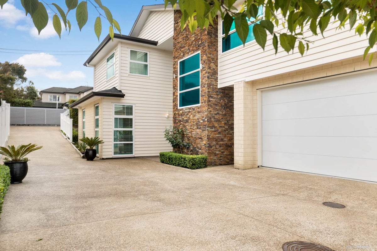 25 Mount Taylor Drive, Glendowie, Auckland - Carousel 1