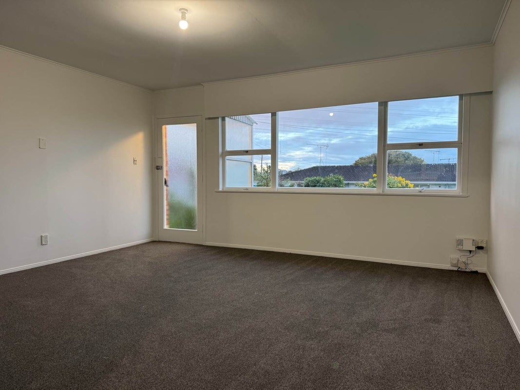 5 Rowlands Avenue, Mount Wellington, Auckland - Carousel 2