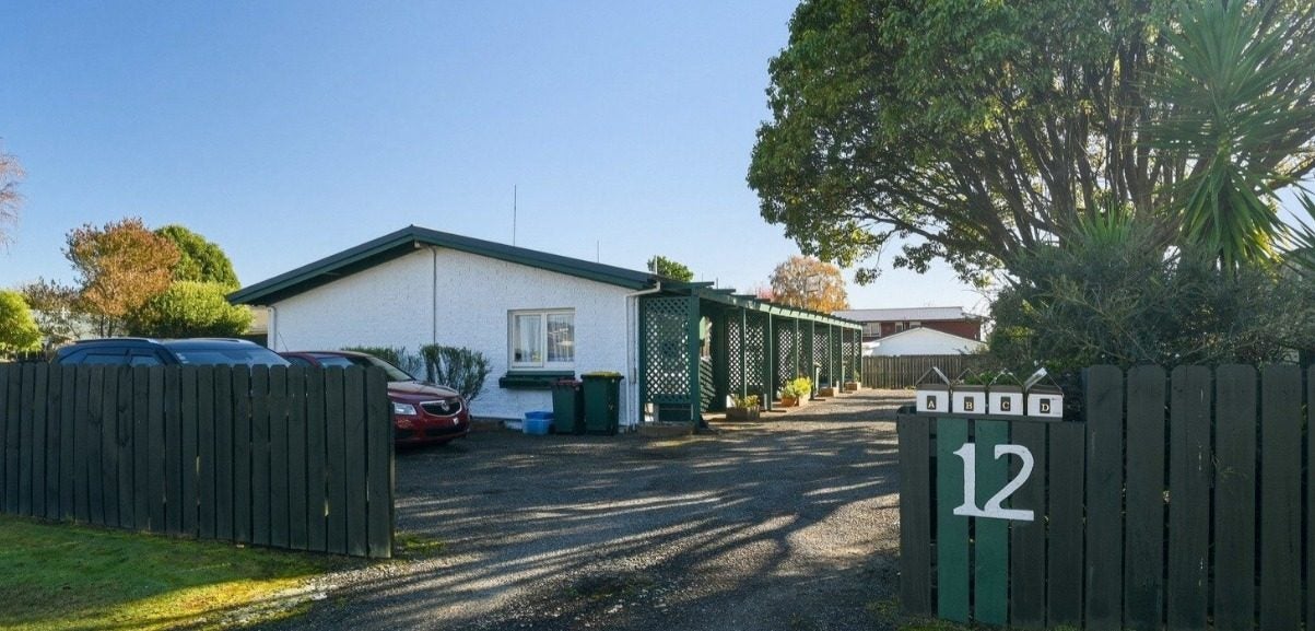 12A Mckee Avenue, Fenton Park, Rotorua - Carousel 1
