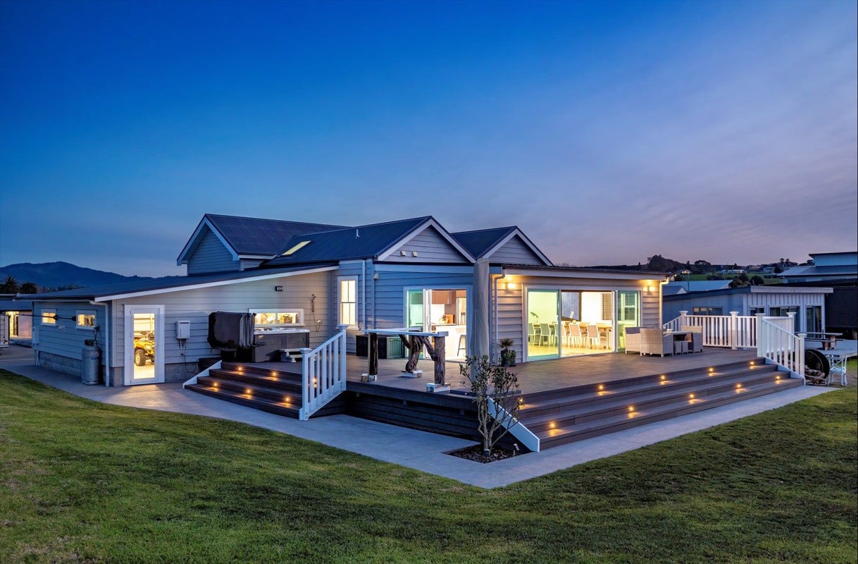 31 Waiotahi Drifts Boulevard, WAIOTAHE, OPOTIKI - Carousel 1