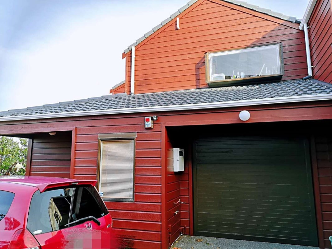 18C Rangitane Street, Maupuia, Wellington - Carousel 19