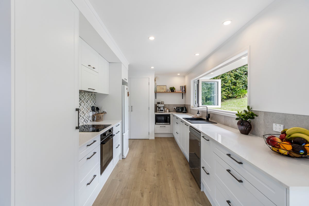 45 Vandeleur Avenue, Birkdale, Auckland - Carousel 1