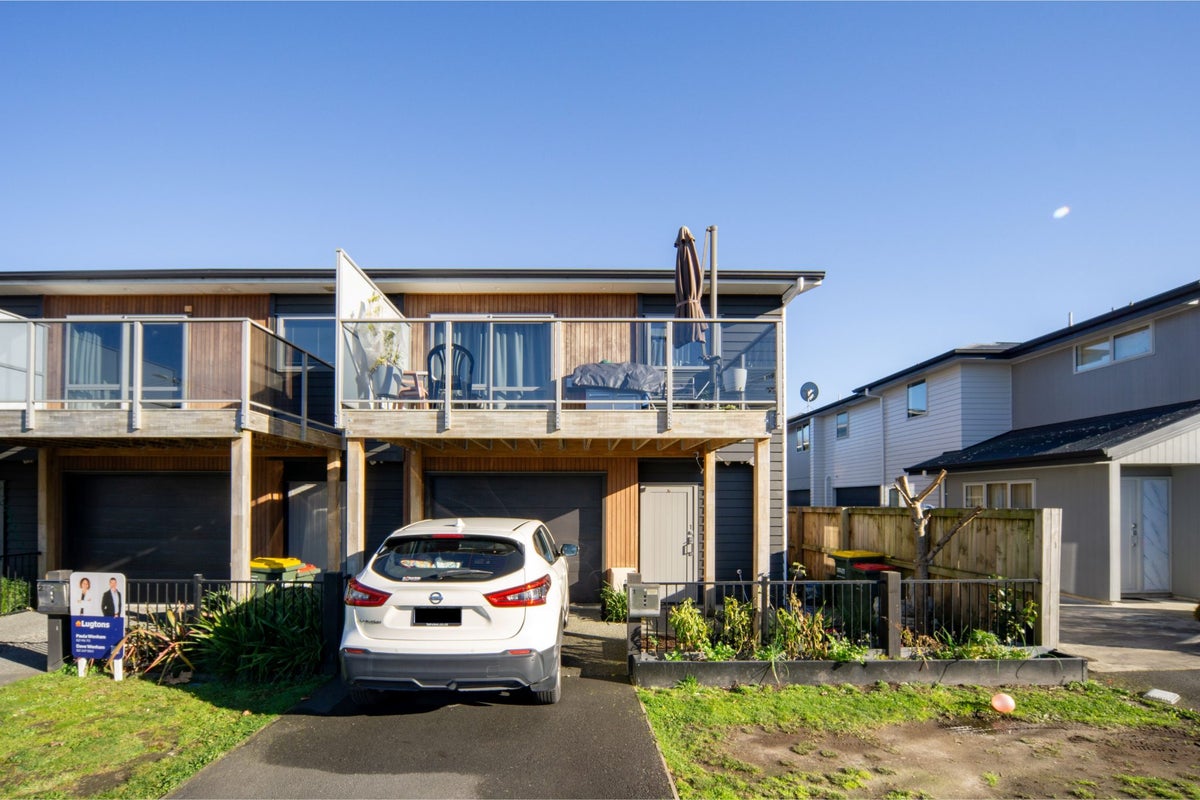 1/8 Richmond Street, Whitiora, Hamilton - Carousel 1