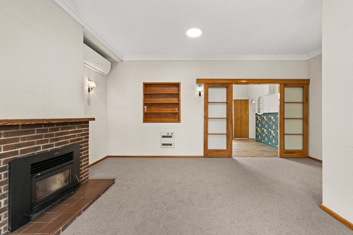 4/12 PEDDIE STREET, TARADALE, NAPIER - Carousel 2