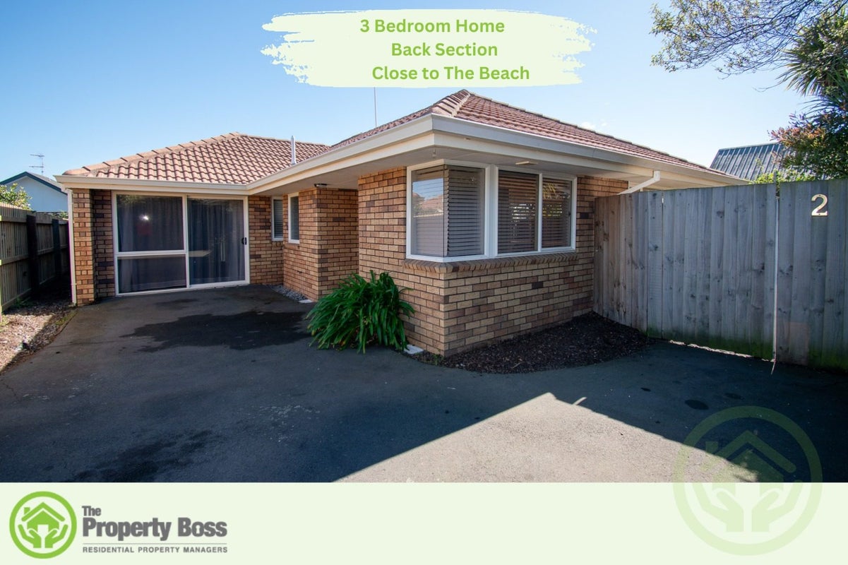2/18 Kirsten Place, Parklands, Christchurch - Carousel 1