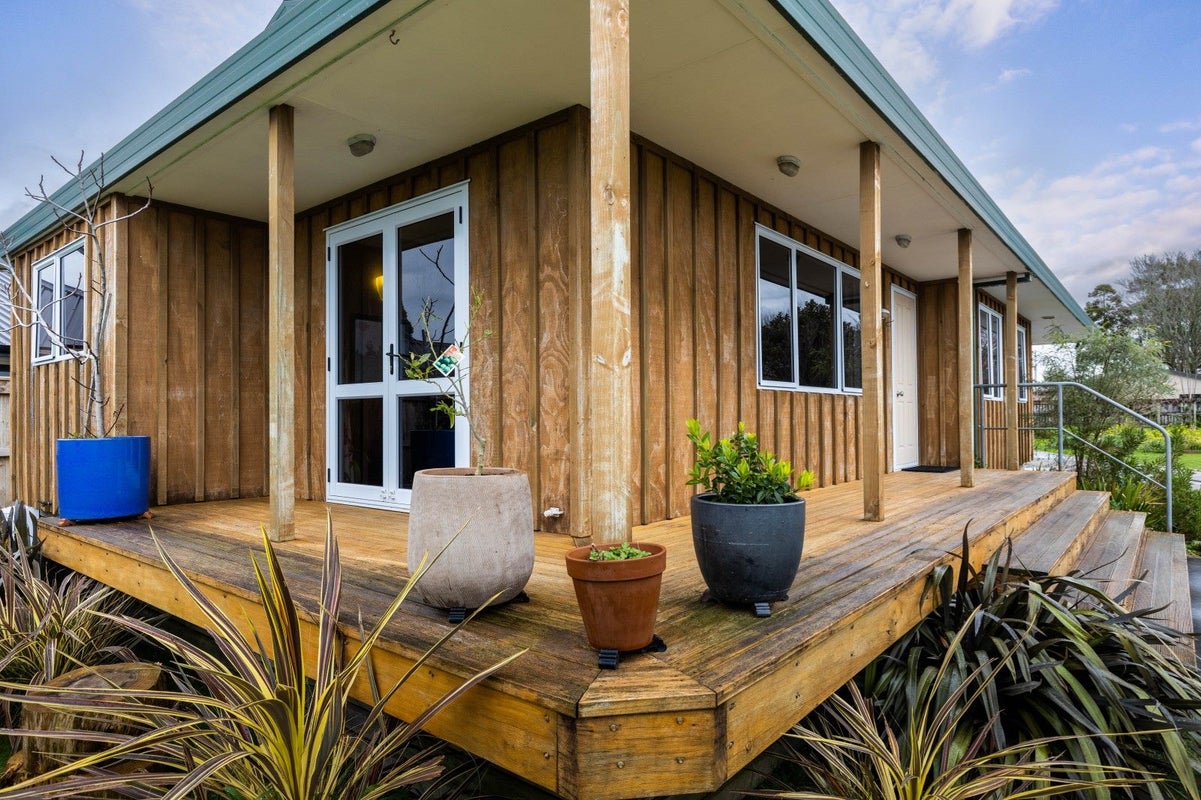 16 Smith Street, Lepperton, New Plymouth - Carousel 2