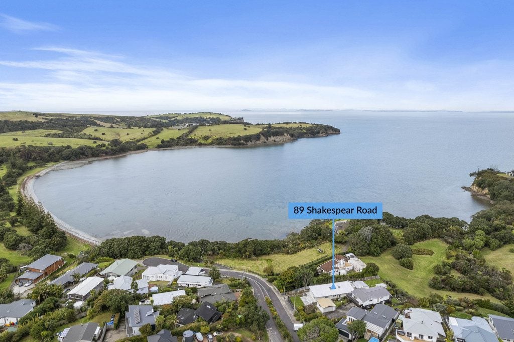 89 Shakespear Road, Army Bay, Whangaparaoa - Carousel 1