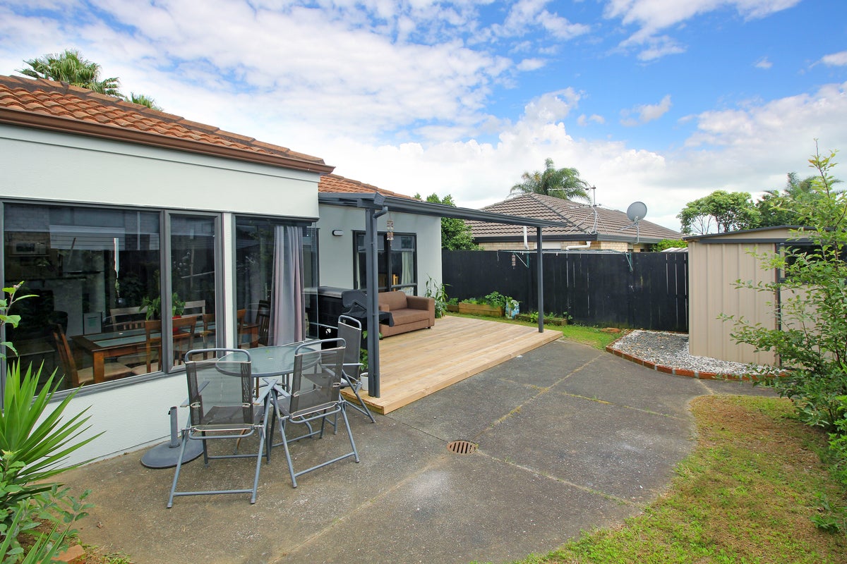52 Ksenia Drive, Flat Bush, Auckland - Carousel 2