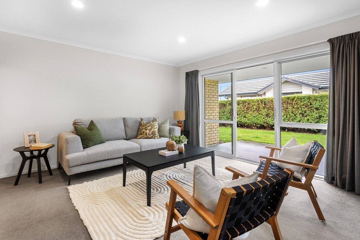 1 Limbrick Crescent, Wigram, Christchurch - Carousel 2