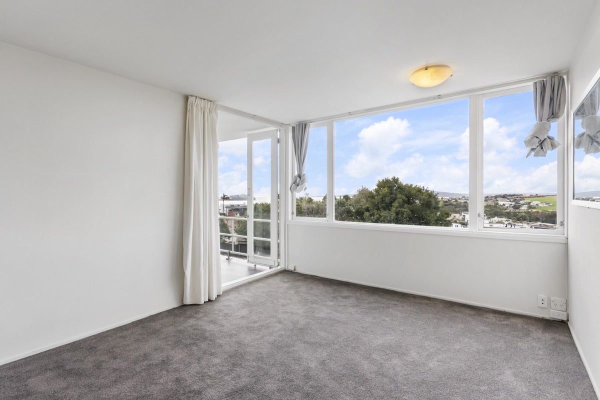 6/76 Coates Avenue, Orakei, Auckland - Carousel 1