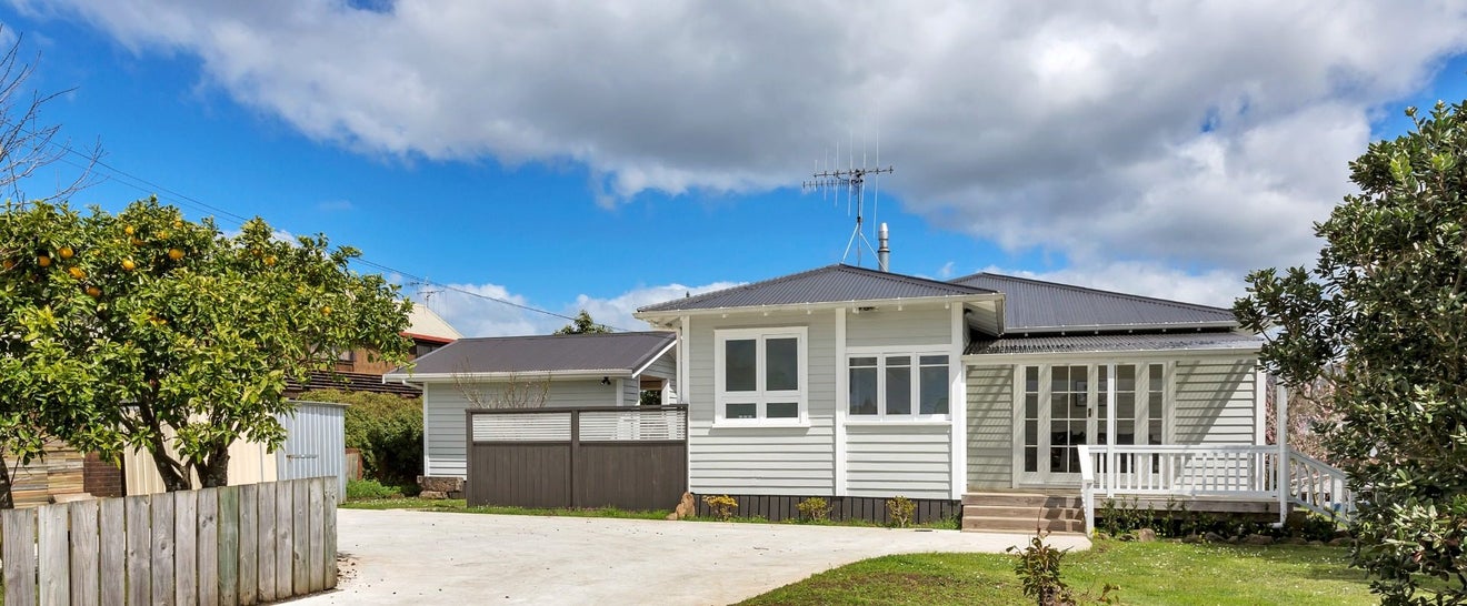 7 Adams Place, Kamo, Whangarei - Carousel 1