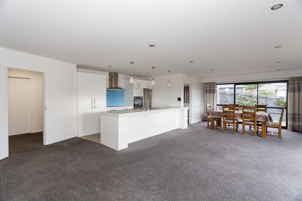 27 Itchen Street, South Hill, Oamaru - Carousel 2
