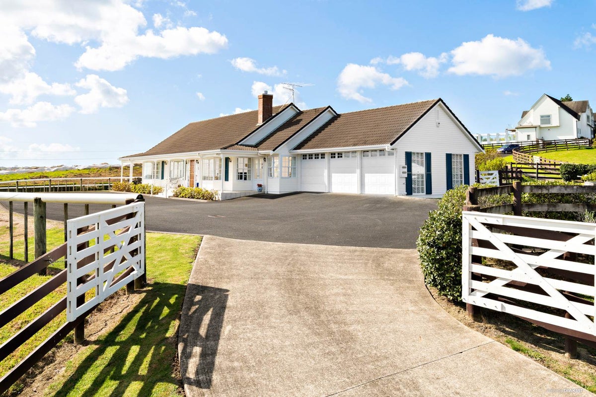 336D Redoubt Road, Totara Park, Auckland - Carousel 2