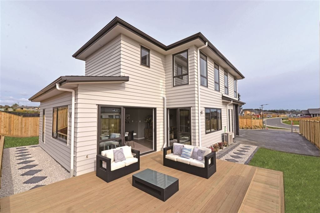 21 Remana Crescent, Huapai, Kumeu - Carousel 1