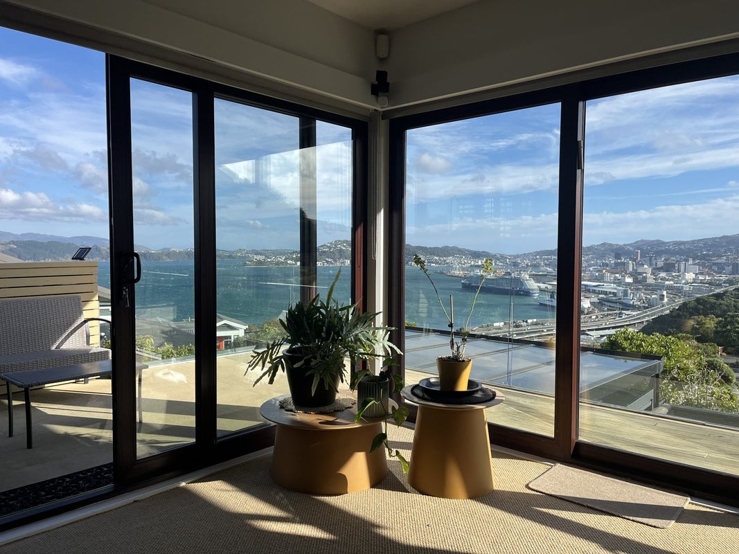 26 Rama Crescent, Khandallah, Wellington - Carousel 1