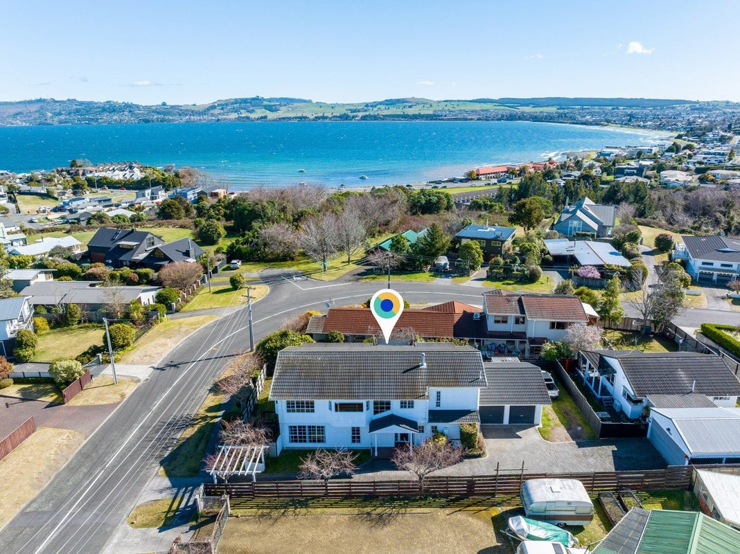 4 Ingle Avenue, Waipahihi, Taupo - Carousel 1