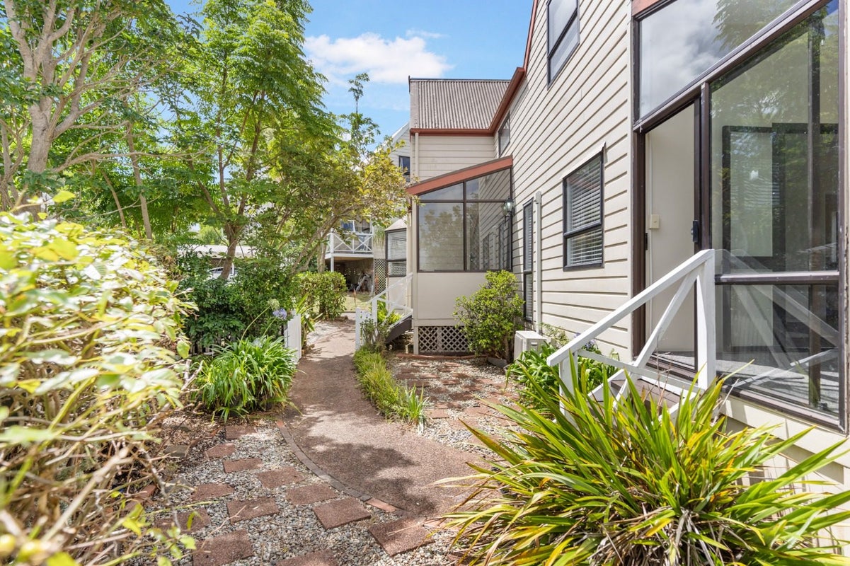 6/60 Birkdale Road, Birkdale, Auckland - Carousel 24