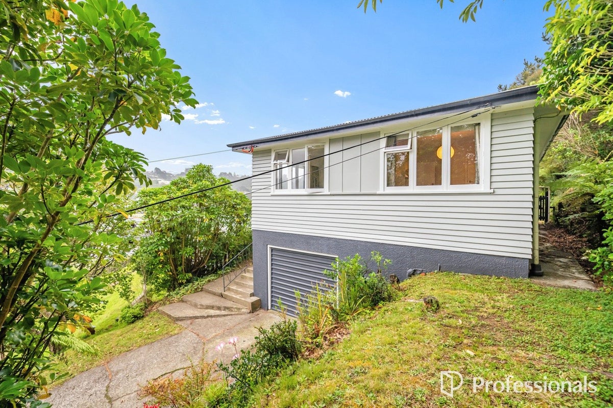 11 Morrison Grove, Stokes Valley, Lower Hutt - Carousel 29