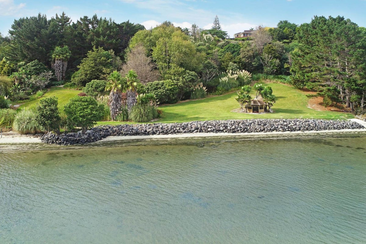 44 Farley Road, Pukekohe - Carousel 2