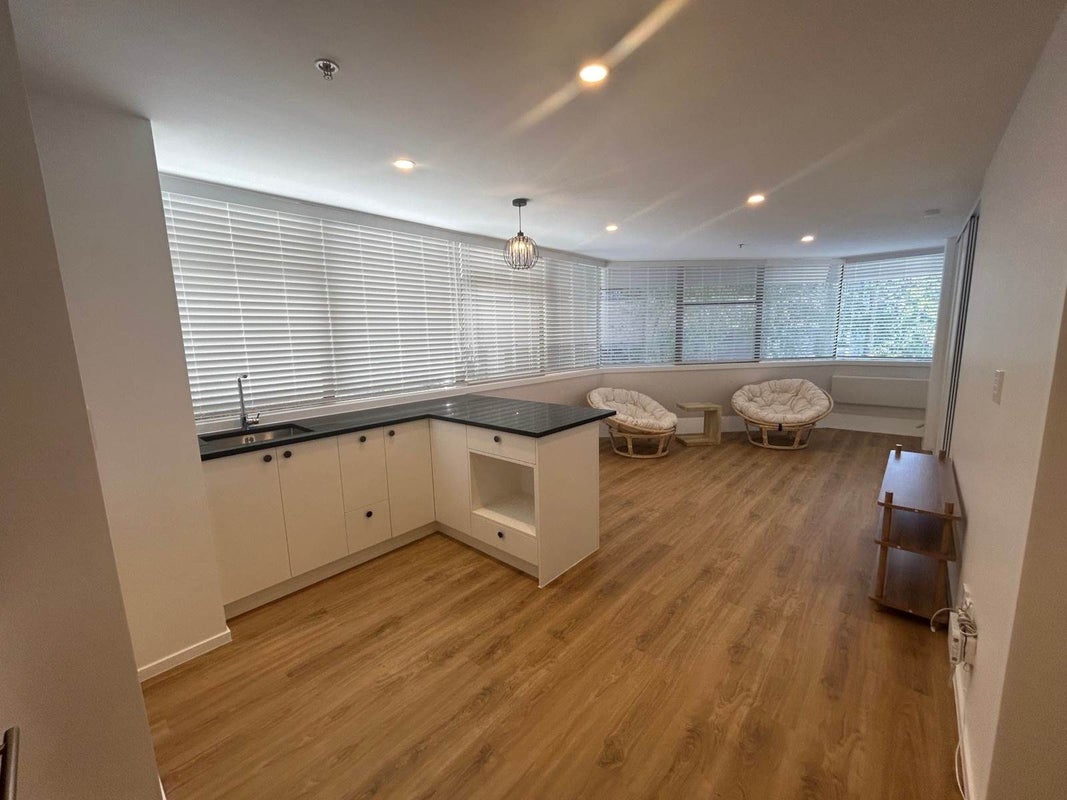 4A/2 Whitaker Place, Grafton, Auckland - Carousel 1