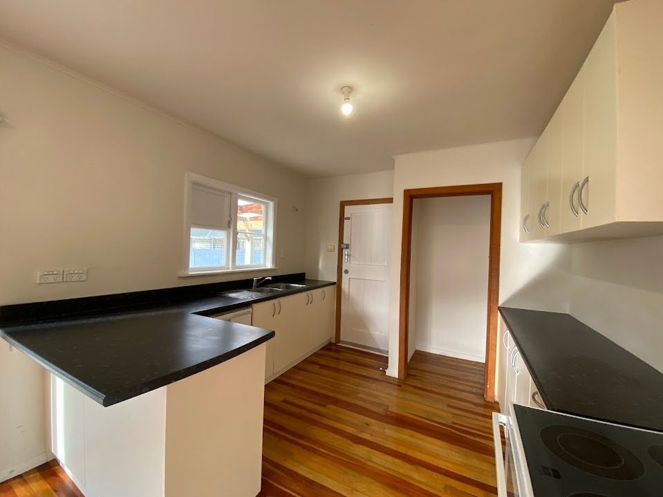 162 Wainuiomata Road, Wainuiomata, Lower Hutt - Carousel 2