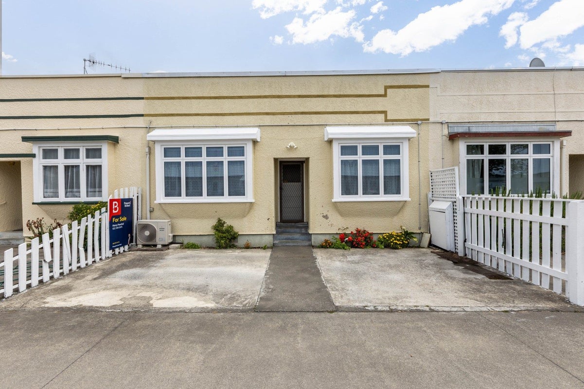 2/602 Park Road South, Akina, Hastings - Carousel 1