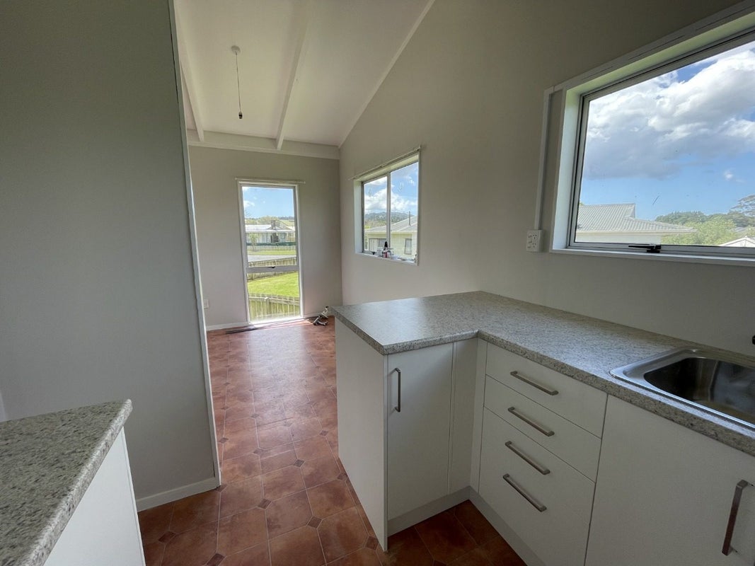 52 Thomas Street, Tikipunga, Whangarei - Carousel 1
