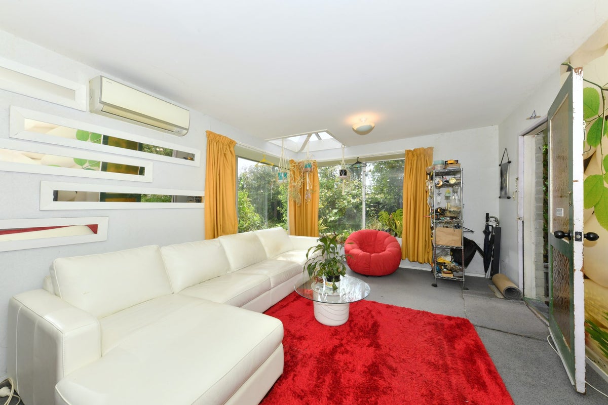 2/6 Halligan Place, Belfast, Christchurch - Carousel 1