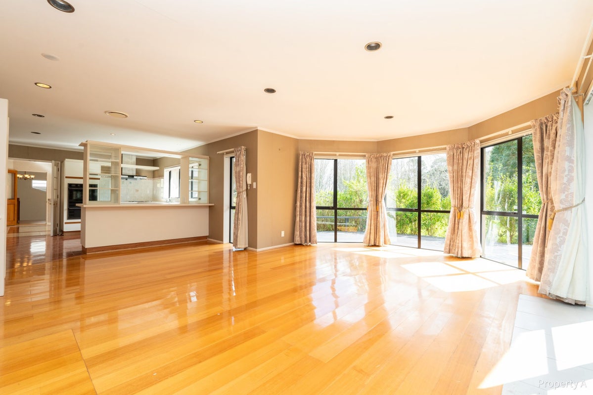 42 Chester Avenue, Greenhithe, Auckland - Carousel 2
