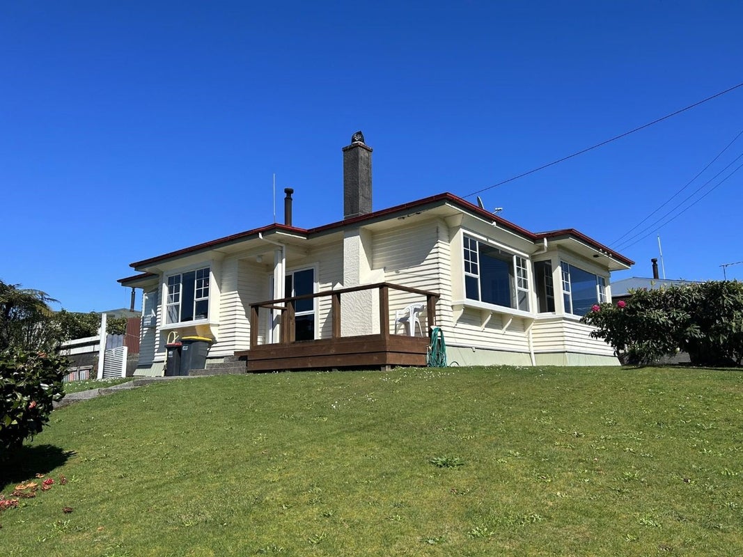3 Miro Street, Karoro, Greymouth - Carousel 1